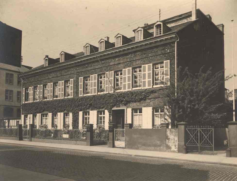 1938: Bürogebäude der Raiffeisendruckerei.